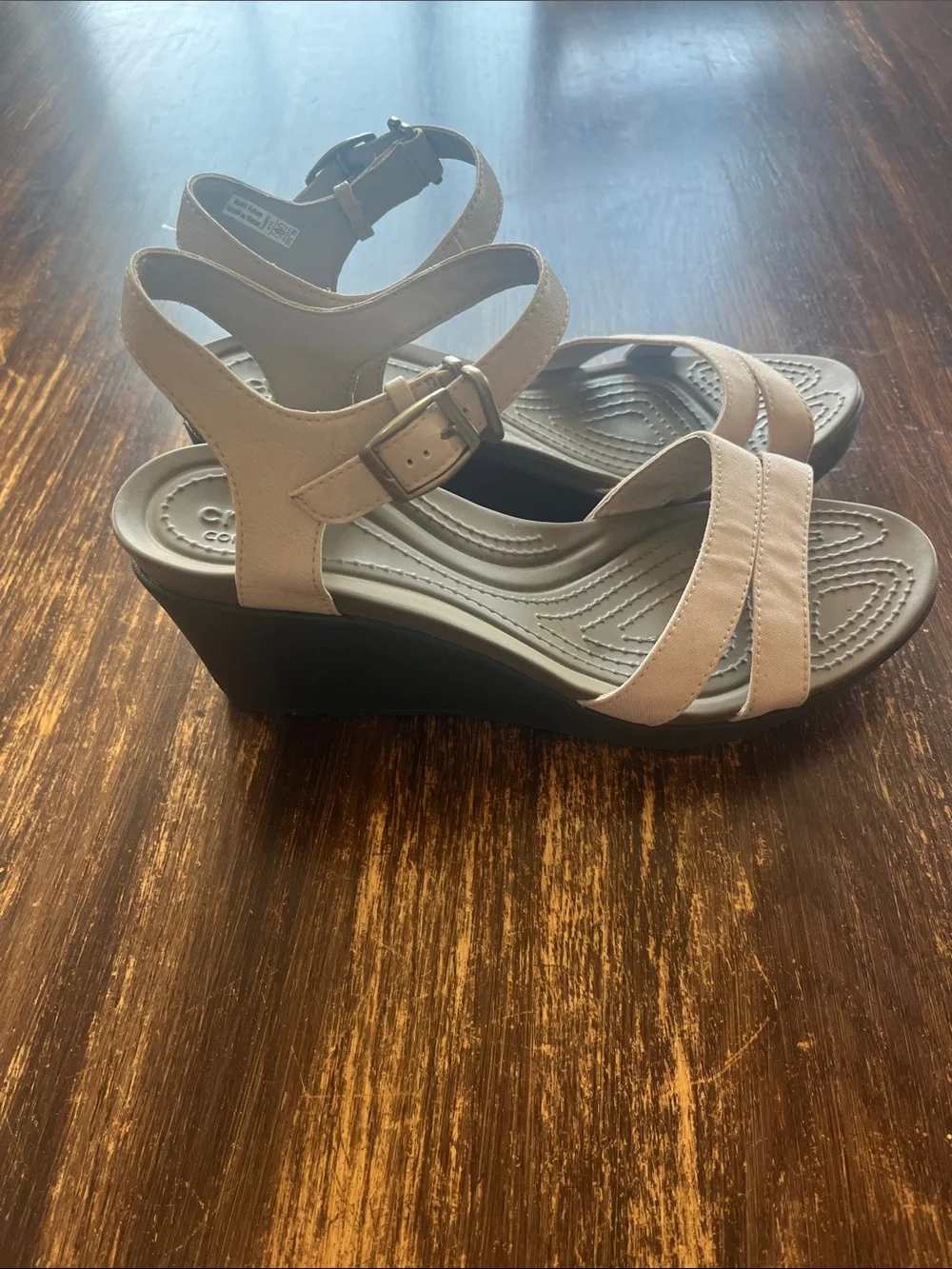 CROCS light beige
